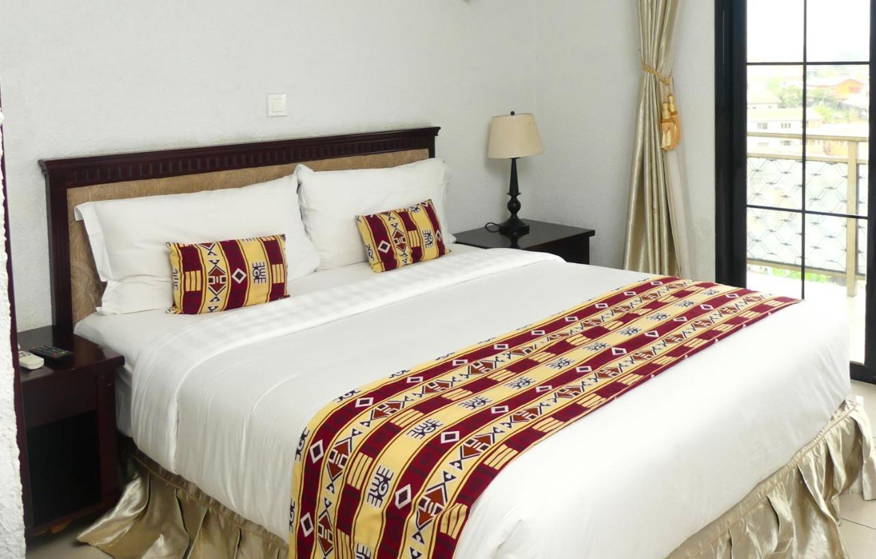 Hotel Hibiscus Louis Libreville Exterior foto