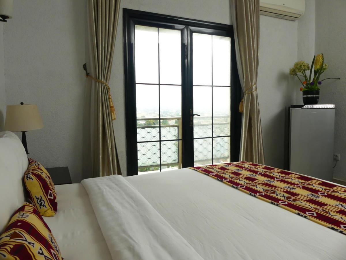Hotel Hibiscus Louis Libreville Exterior foto